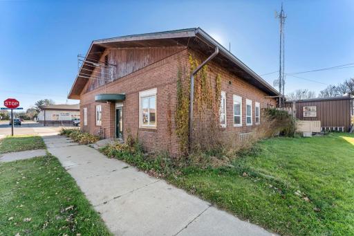 205 2nd Street SW, Braham, MN 55006