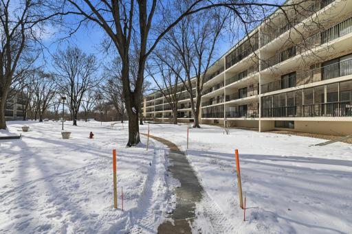 10531 Cedar Lake Road, 312, Hopkins, MN 55305