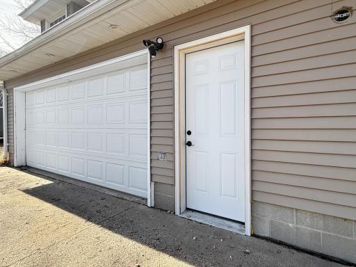 140613709a101635e92d71e2bd74763474c77fee.jpg