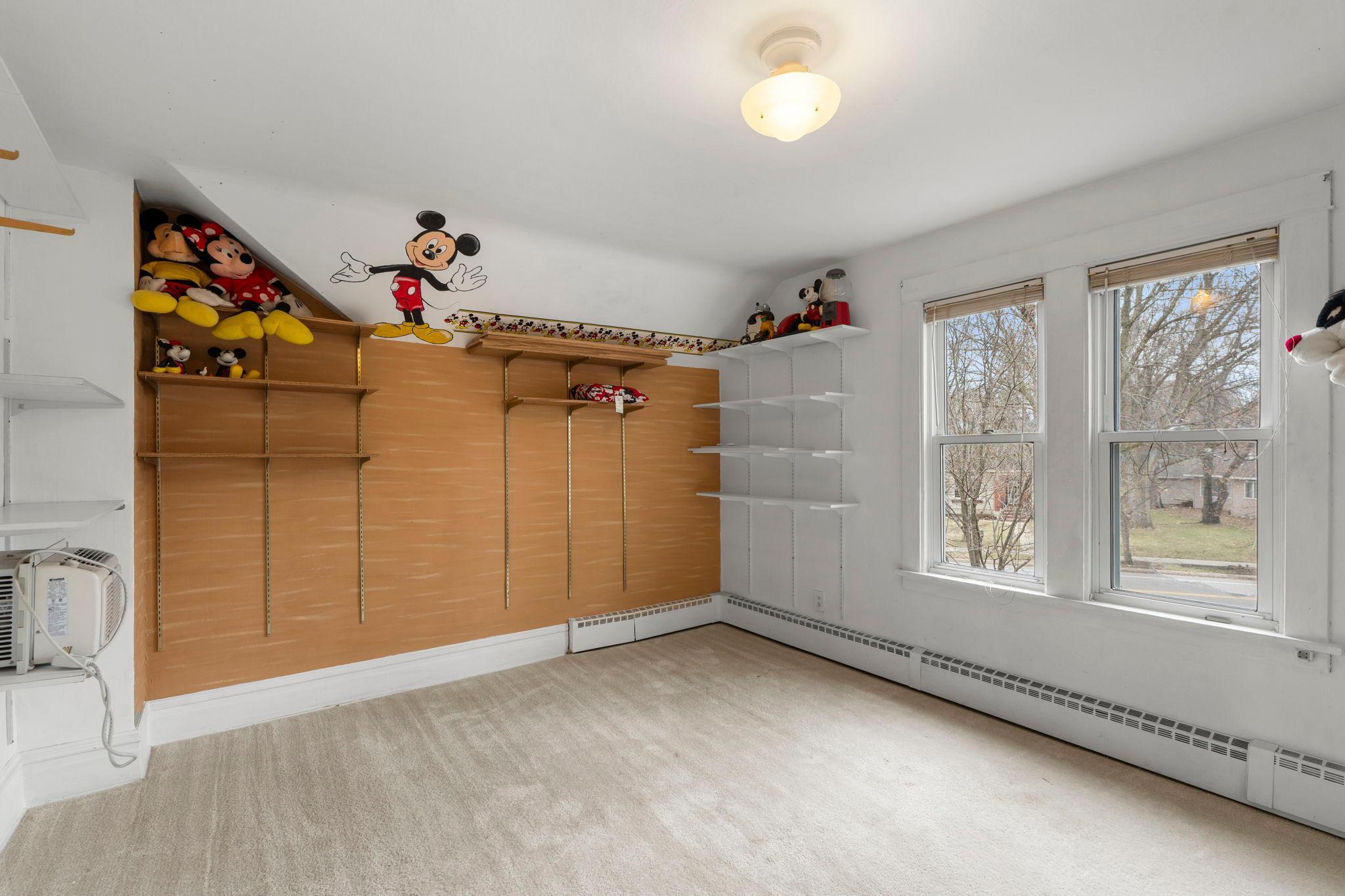 39-web-or-mls-1321 Maine Prairie Rd-266.jpg