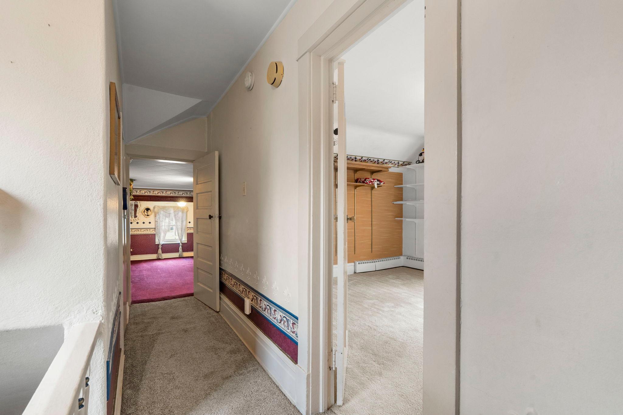 37-web-or-mls-1321 Maine Prairie Rd-256.jpg