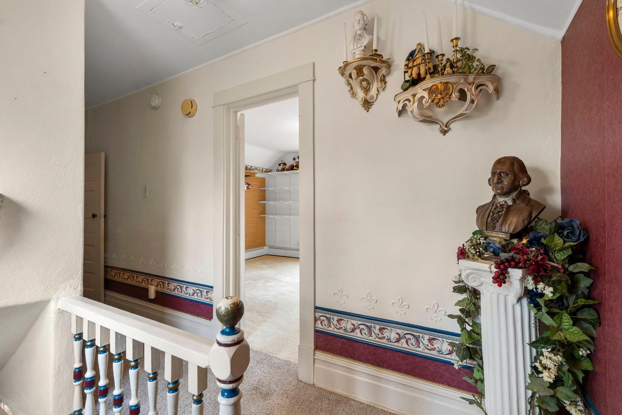 35-web-or-mls-1321 Maine Prairie Rd-241.jpg