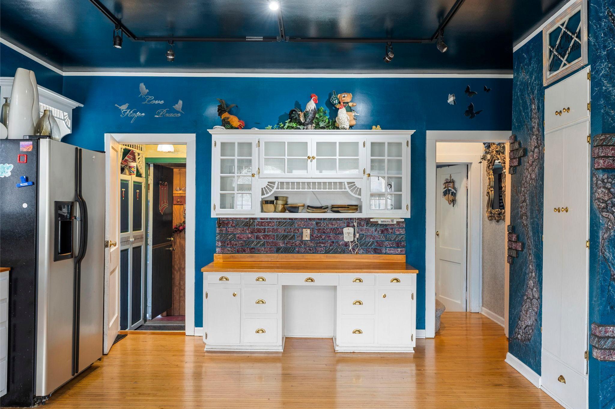 32-web-or-mls-1321 Maine Prairie Rd-146.jpg