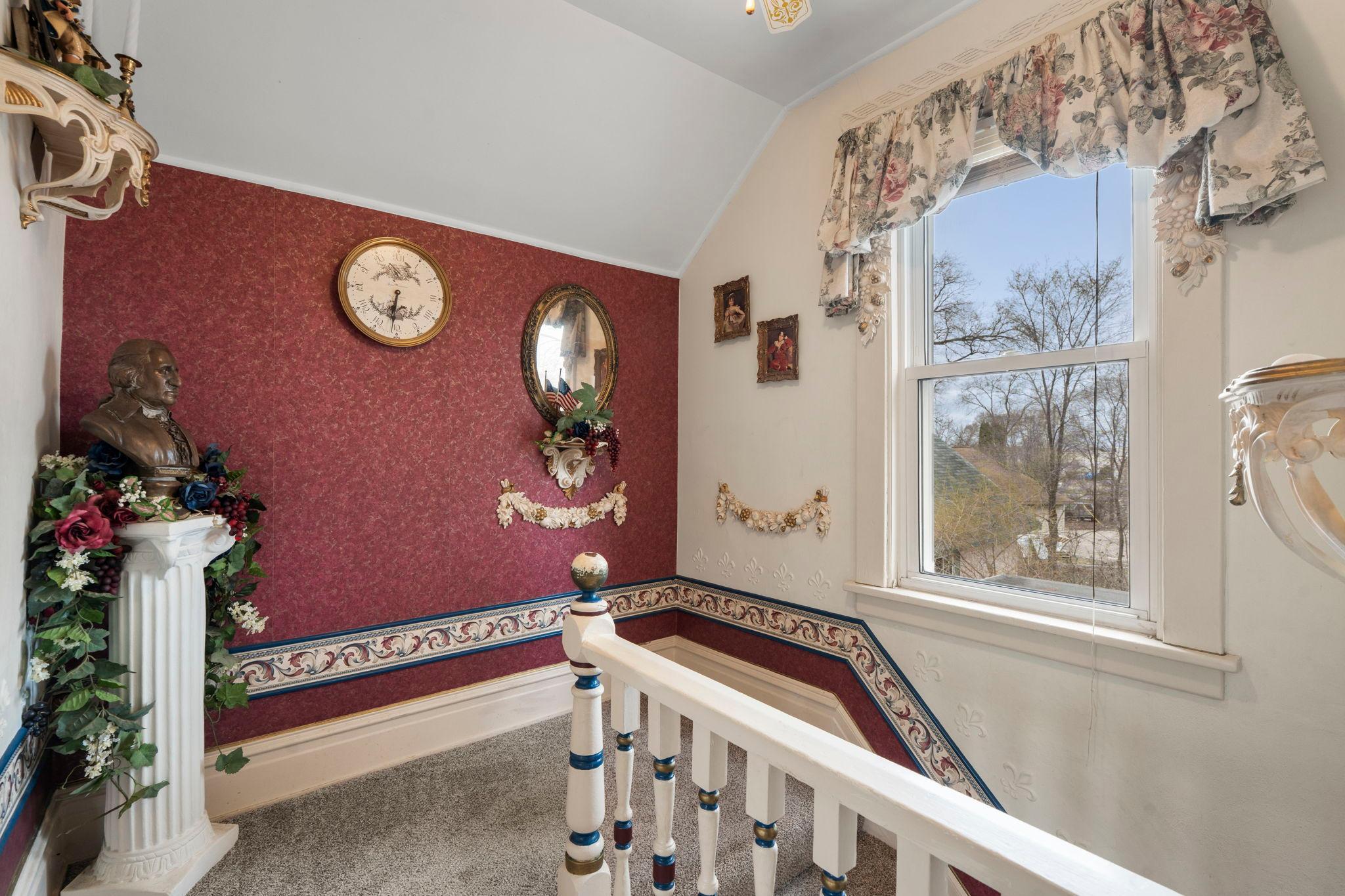 38-web-or-mls-1321 Maine Prairie Rd-261.jpg