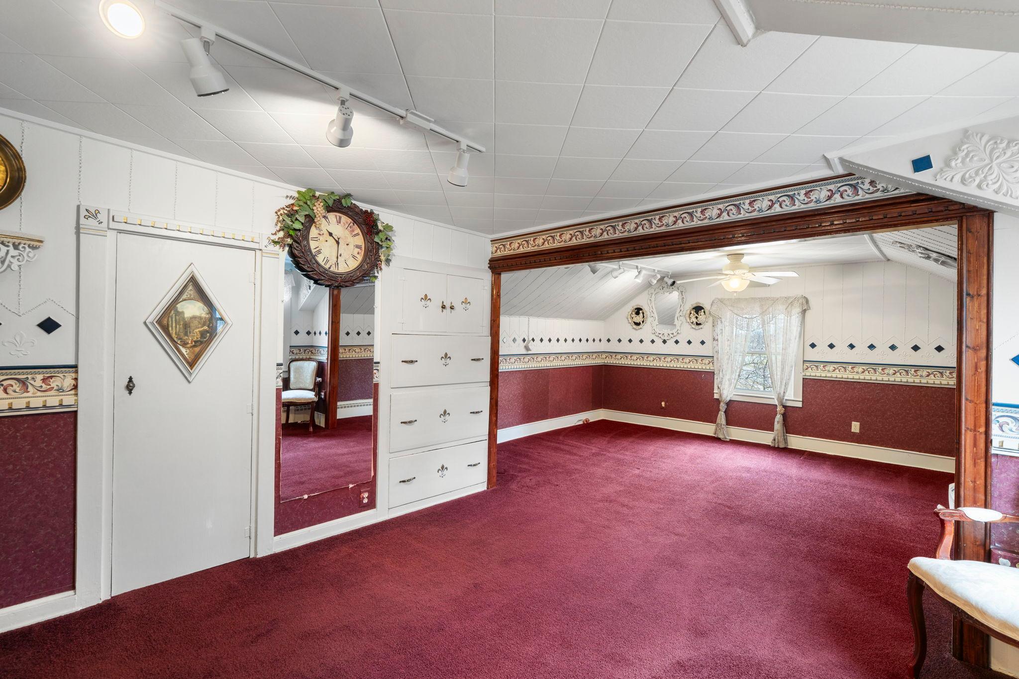 45-web-or-mls-1321 Maine Prairie Rd-296.jpg