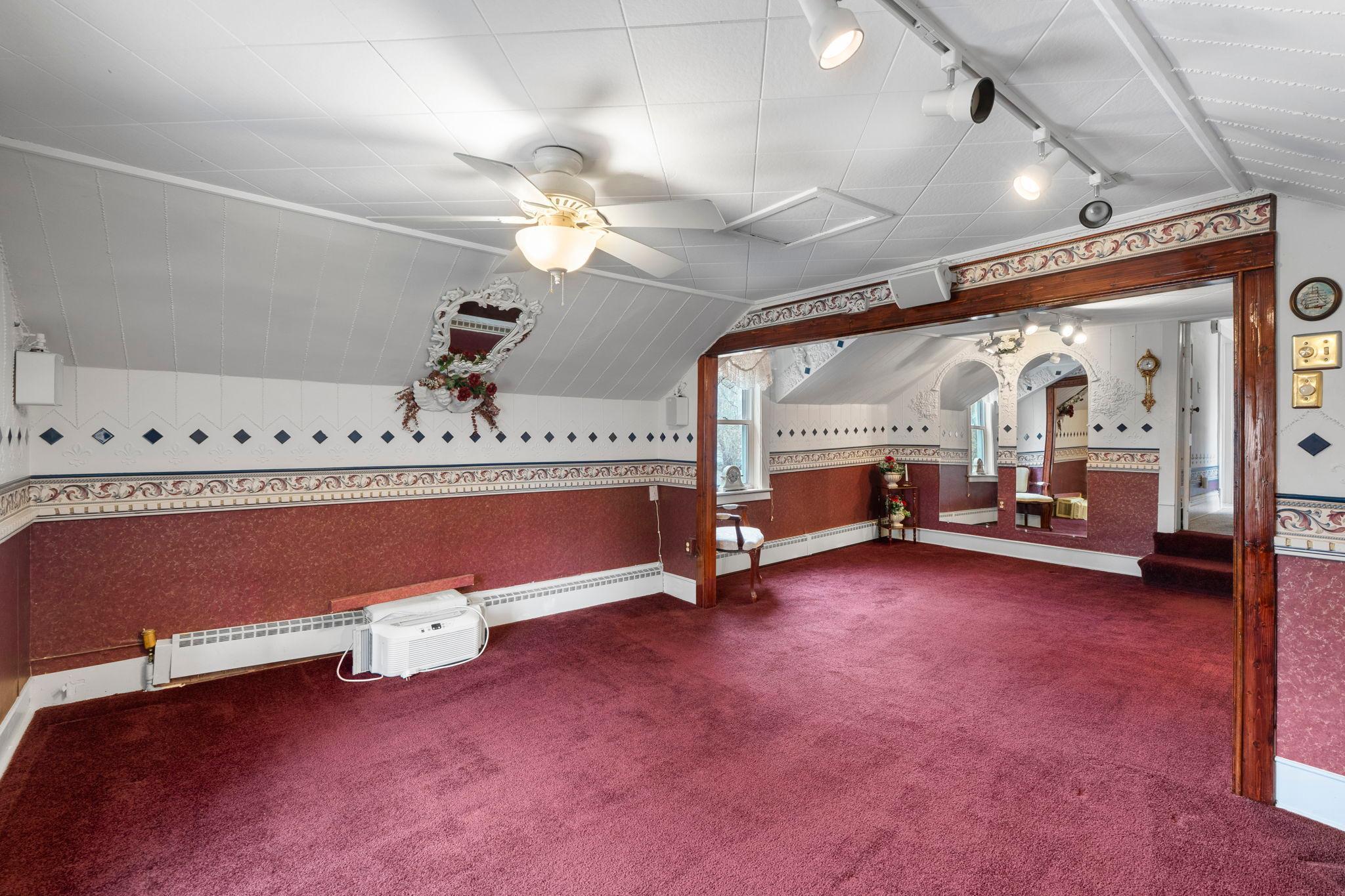 51-web-or-mls-1321 Maine Prairie Rd-326.jpg