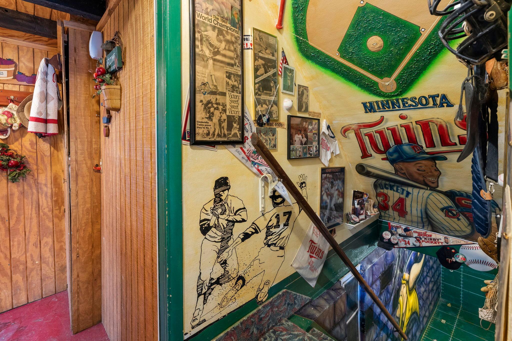 34-web-or-mls-1321 Maine Prairie Rd-156.jpg