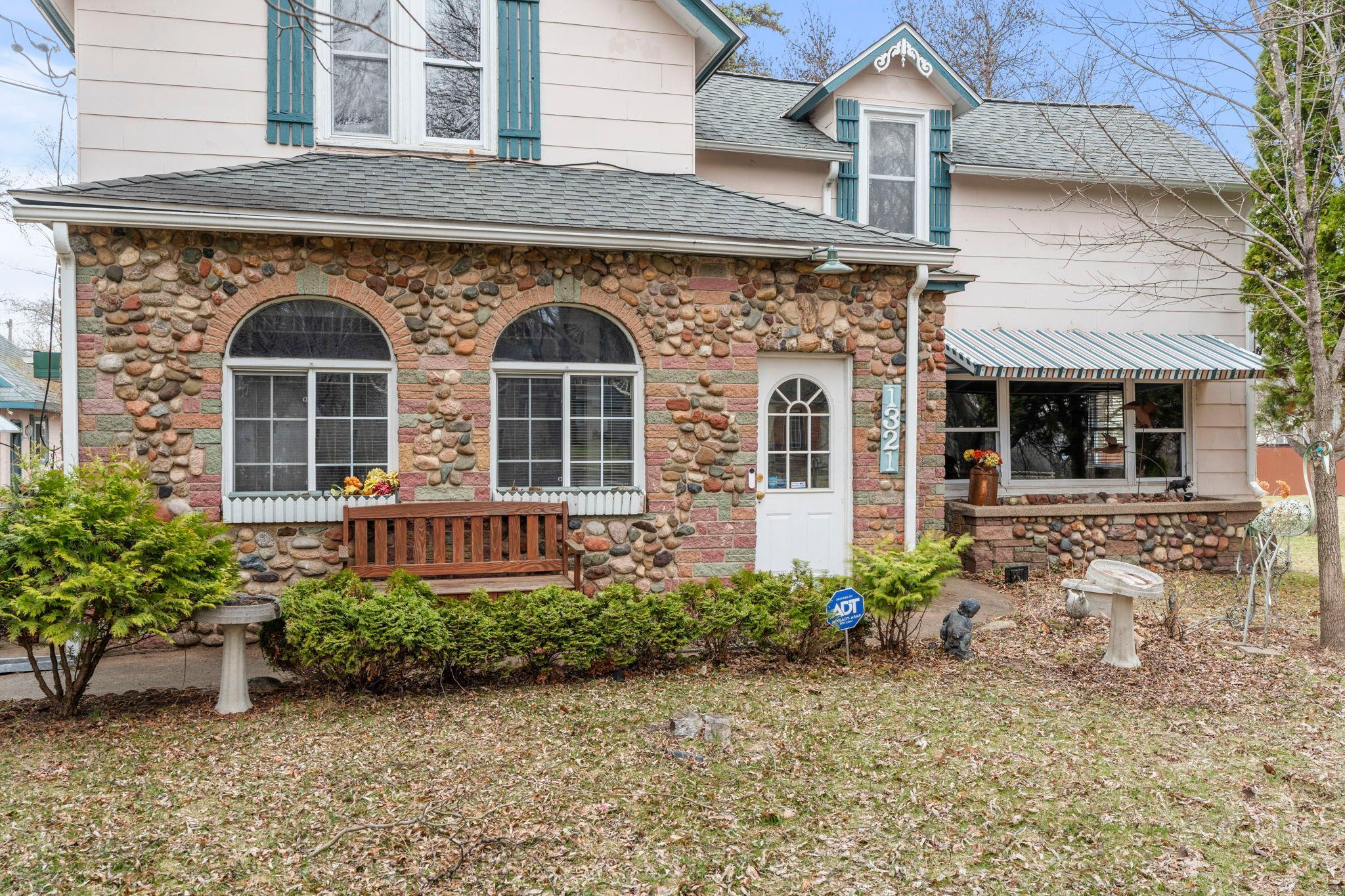 15-web-or-mls-1321 Maine Prairie Rd-401.jpg