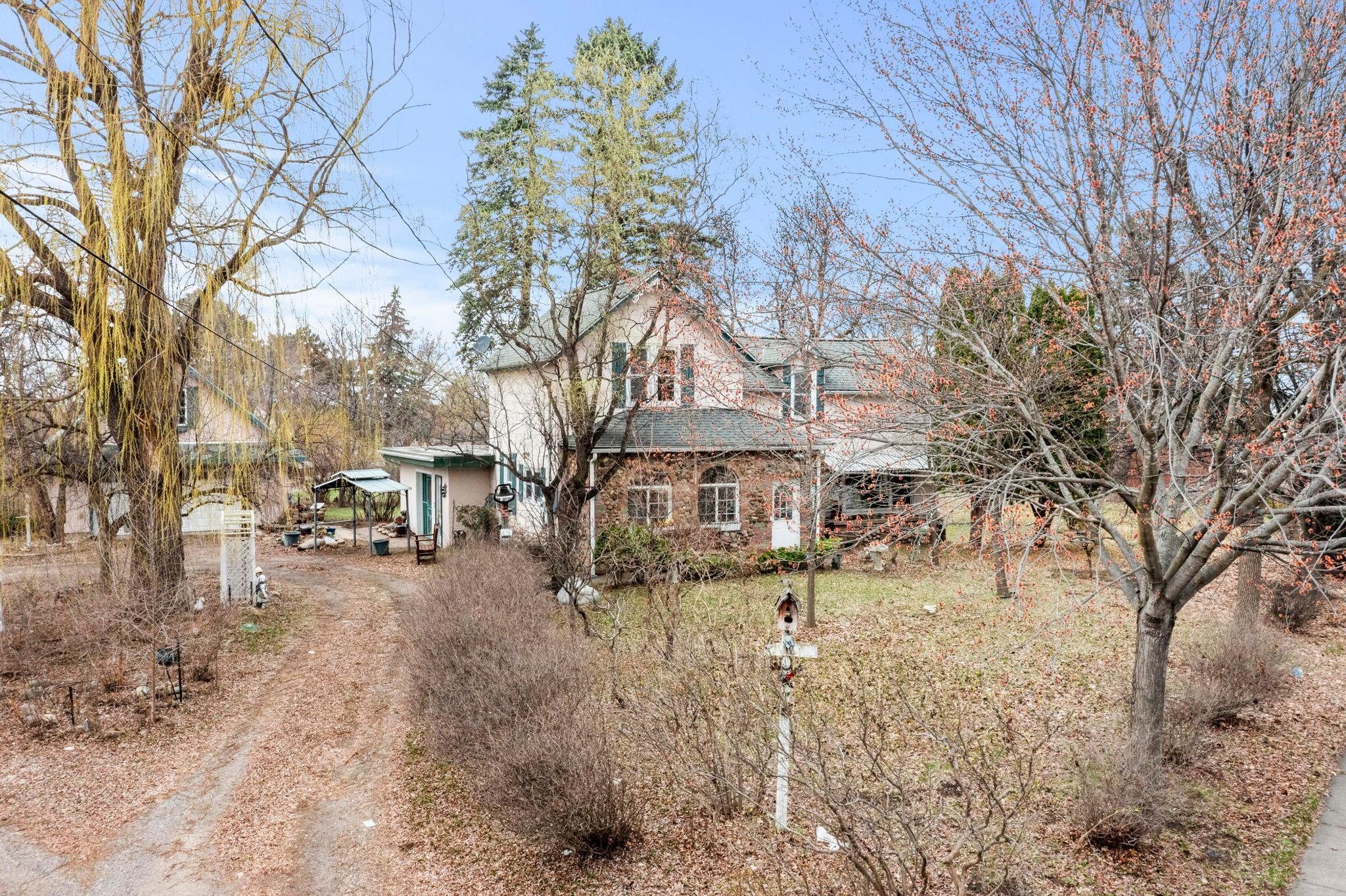 6-web-or-mls-1321 Maine Prairie Rd-3.jpg