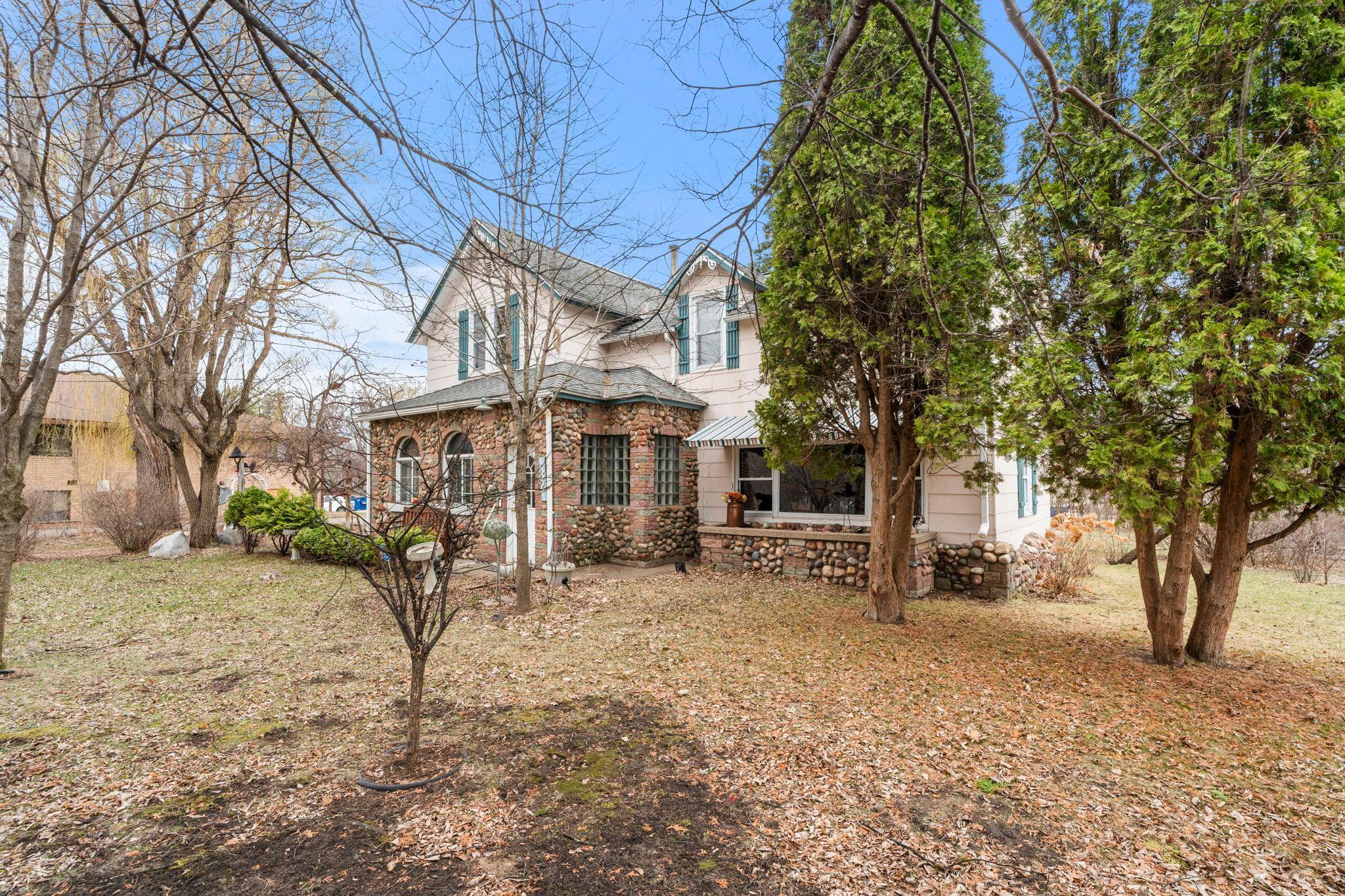 8-web-or-mls-1321 Maine Prairie Rd-391.jpg