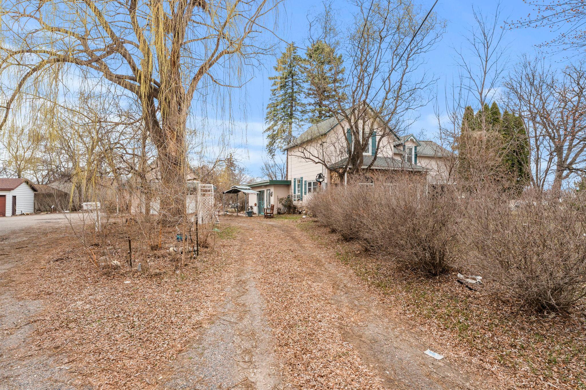 12-web-or-mls-1321 Maine Prairie Rd-421.jpg