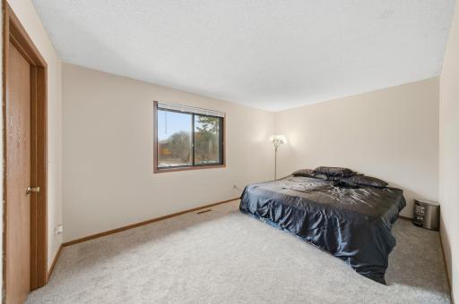 6129 78th Avenue N, Minneapolis, MN 55443