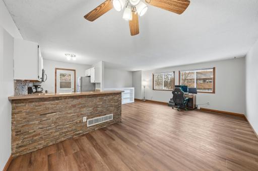 6129 78th Avenue N, Minneapolis, MN 55443