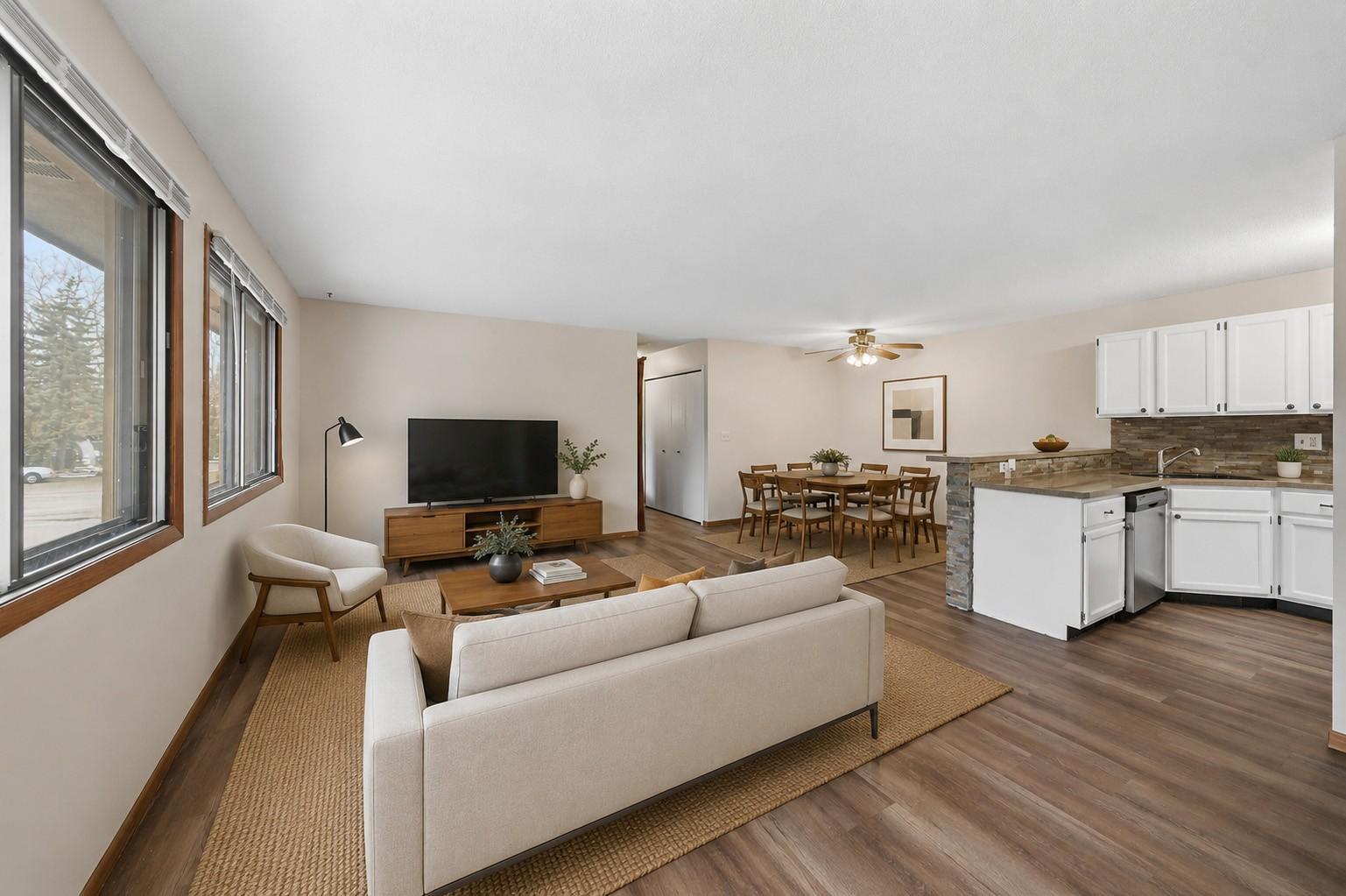 Virtually Staged-LivingRoom/Dining
