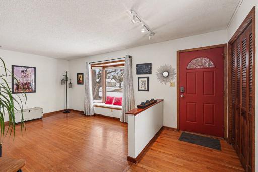 2966 Simpson Street, Saint Paul, MN 55113