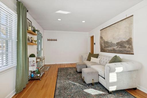 3221 Georgia Avenue S, Saint Louis Park, MN 55426