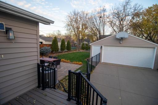 3221 Georgia Avenue S, Saint Louis Park, MN 55426
