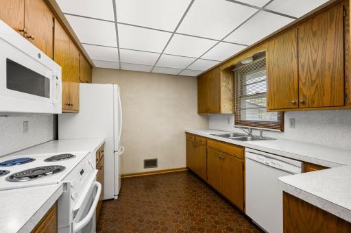 3916 Ensign Avenue N, New Hope, MN 55427