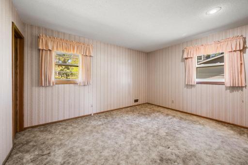 3916 Ensign Avenue N, New Hope, MN 55427