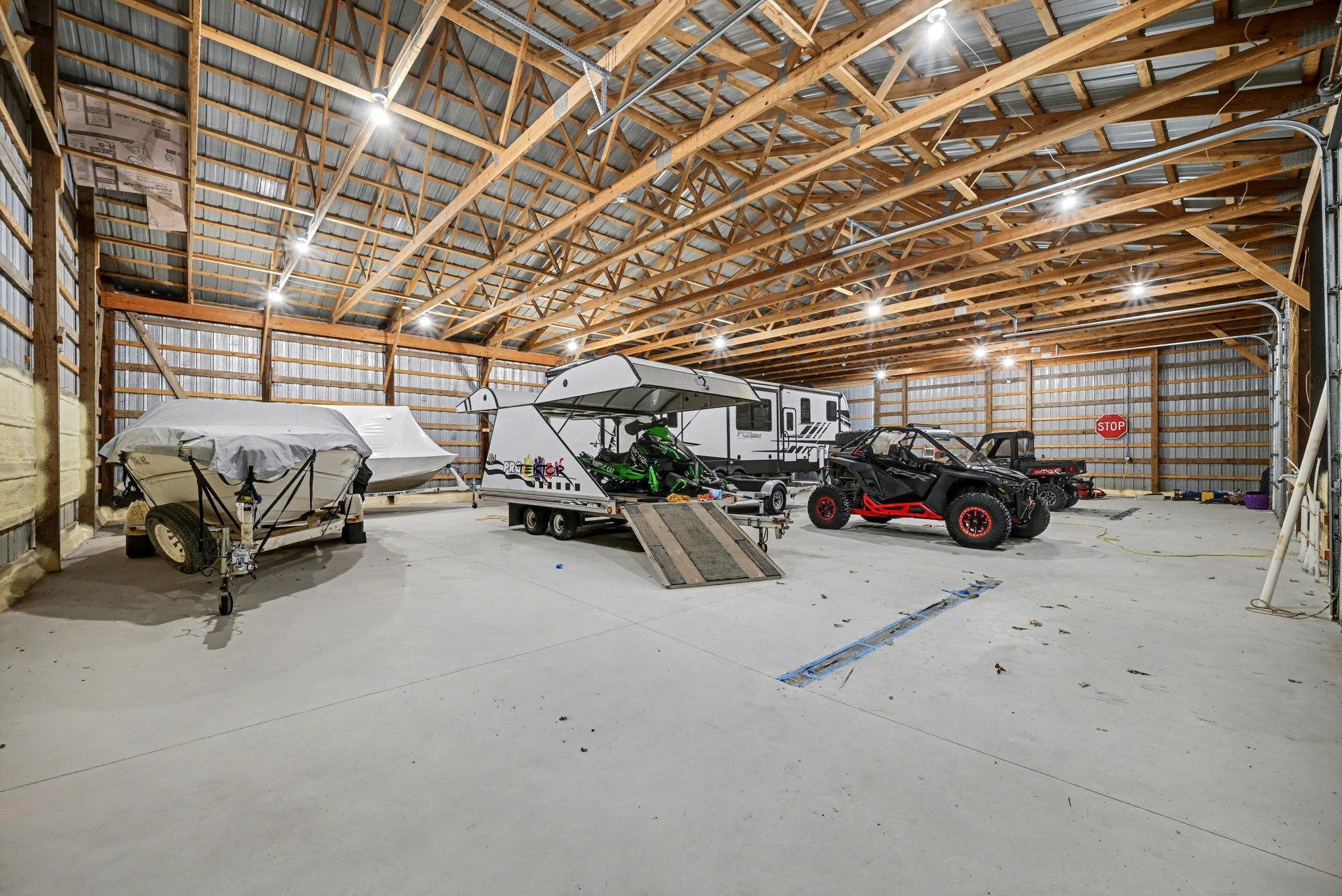 Pole barn w/concrete floors and plumbed for in floor heat