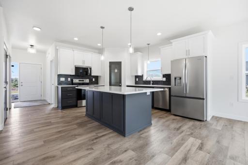 8916 Meadowlark Parkway, Horace, ND 58047