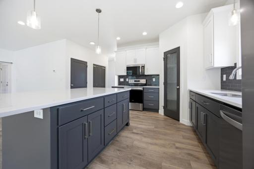 8916 Meadowlark Parkway, Horace, ND 58047