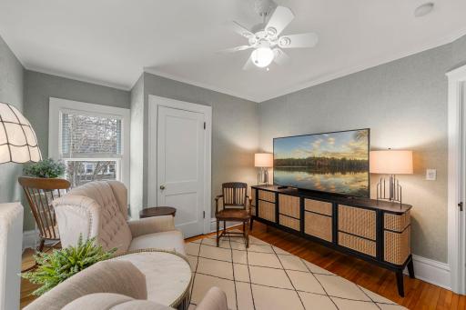 2017 Girard Avenue S, Minneapolis, MN 55405