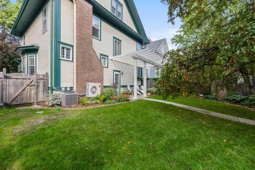 2017 Girard Avenue S, Minneapolis, MN 55405