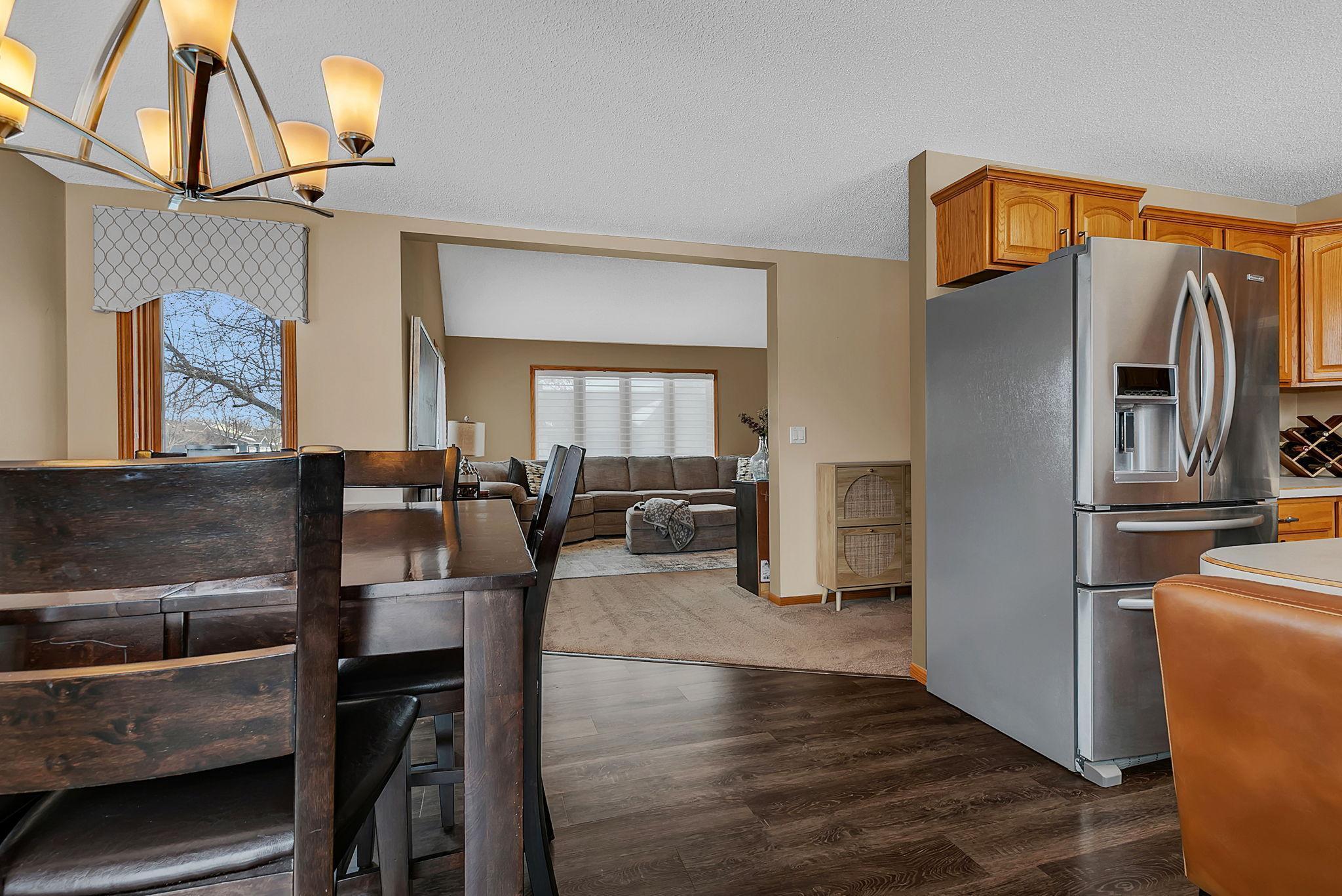 Open concept to livingroom