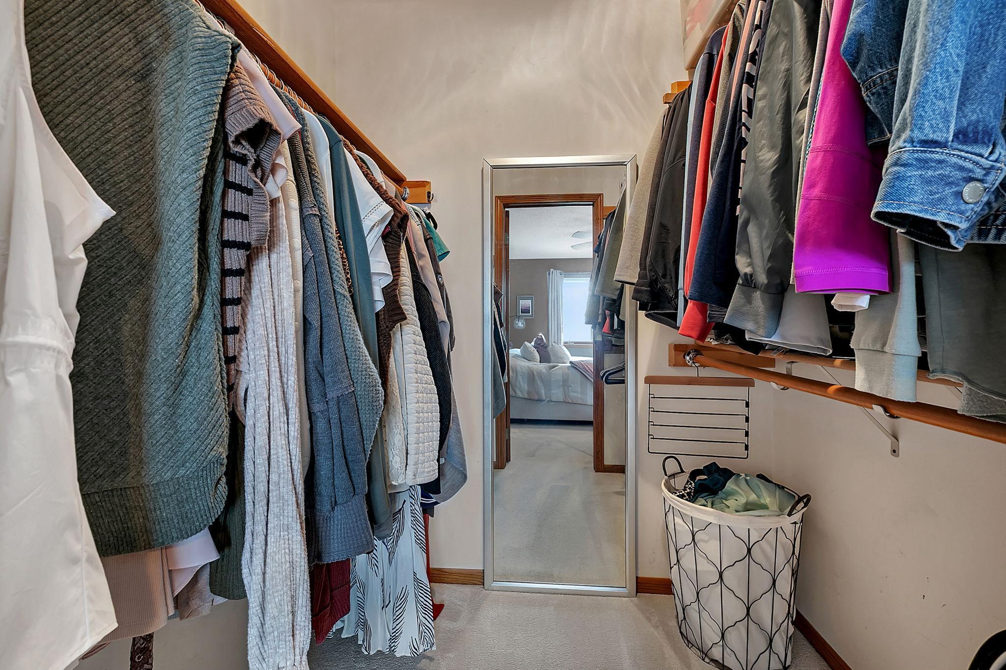 Walk-in Closet