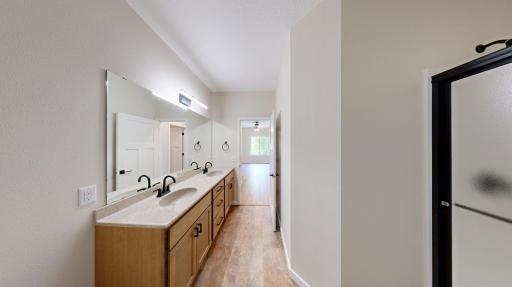 2804 Oak Lawn Drive, Northfield, MN 55057