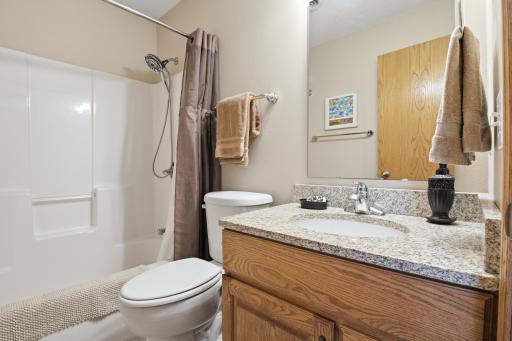 2536 7th Avenue SE, Willmar, MN 56201
