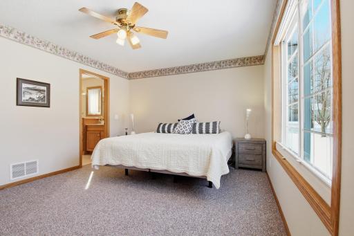 2536 7th Avenue SE, Willmar, MN 56201