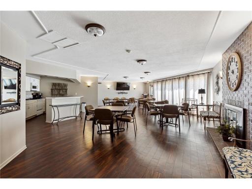 10411 Cedar Lake Road, 213, Hopkins, MN 55305