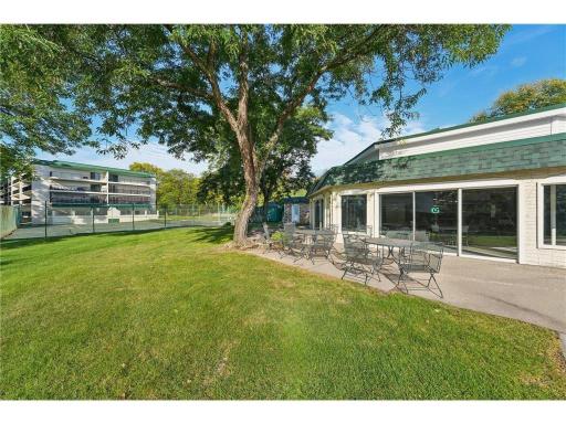 10411 Cedar Lake Road, 213, Hopkins, MN 55305