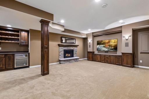 2301 Platwood Road, Hopkins, MN 55305
