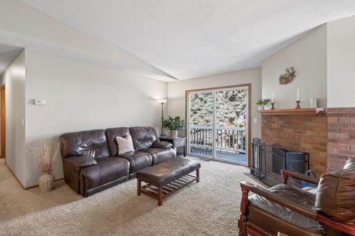 1046 E Travelers Trail, 39, Burnsville, MN 55337