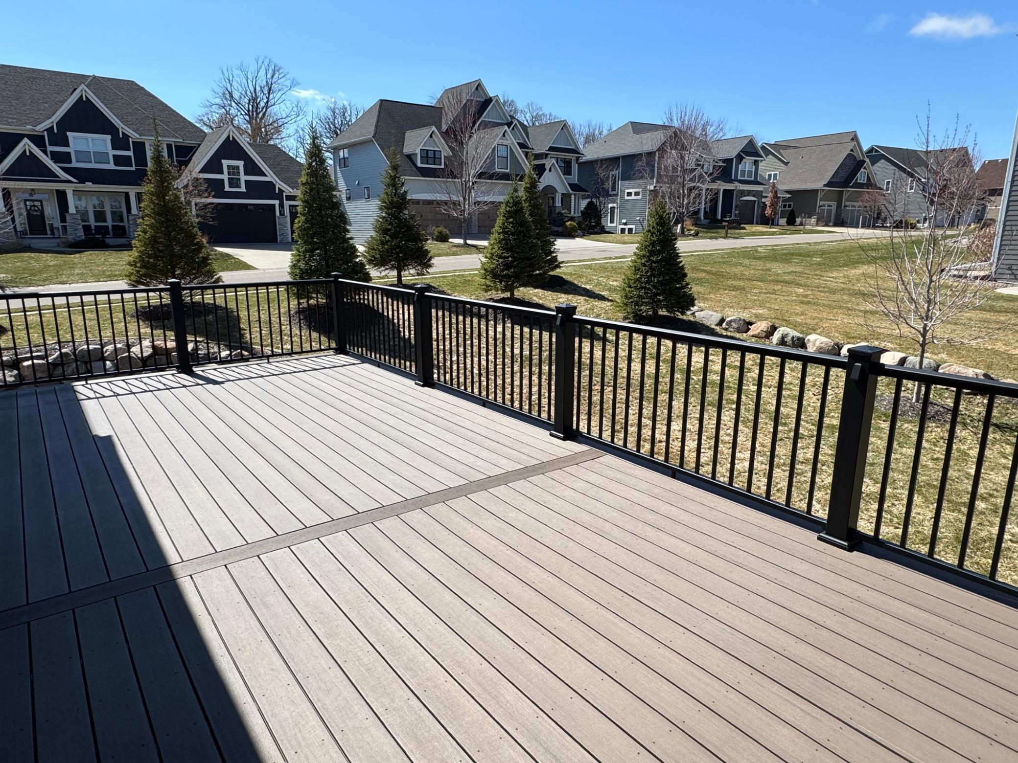 Paved bike trials and sidewalks in Terra Vista