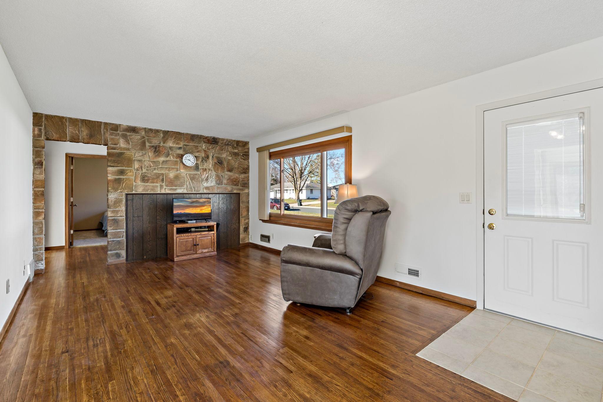 Main level Living room