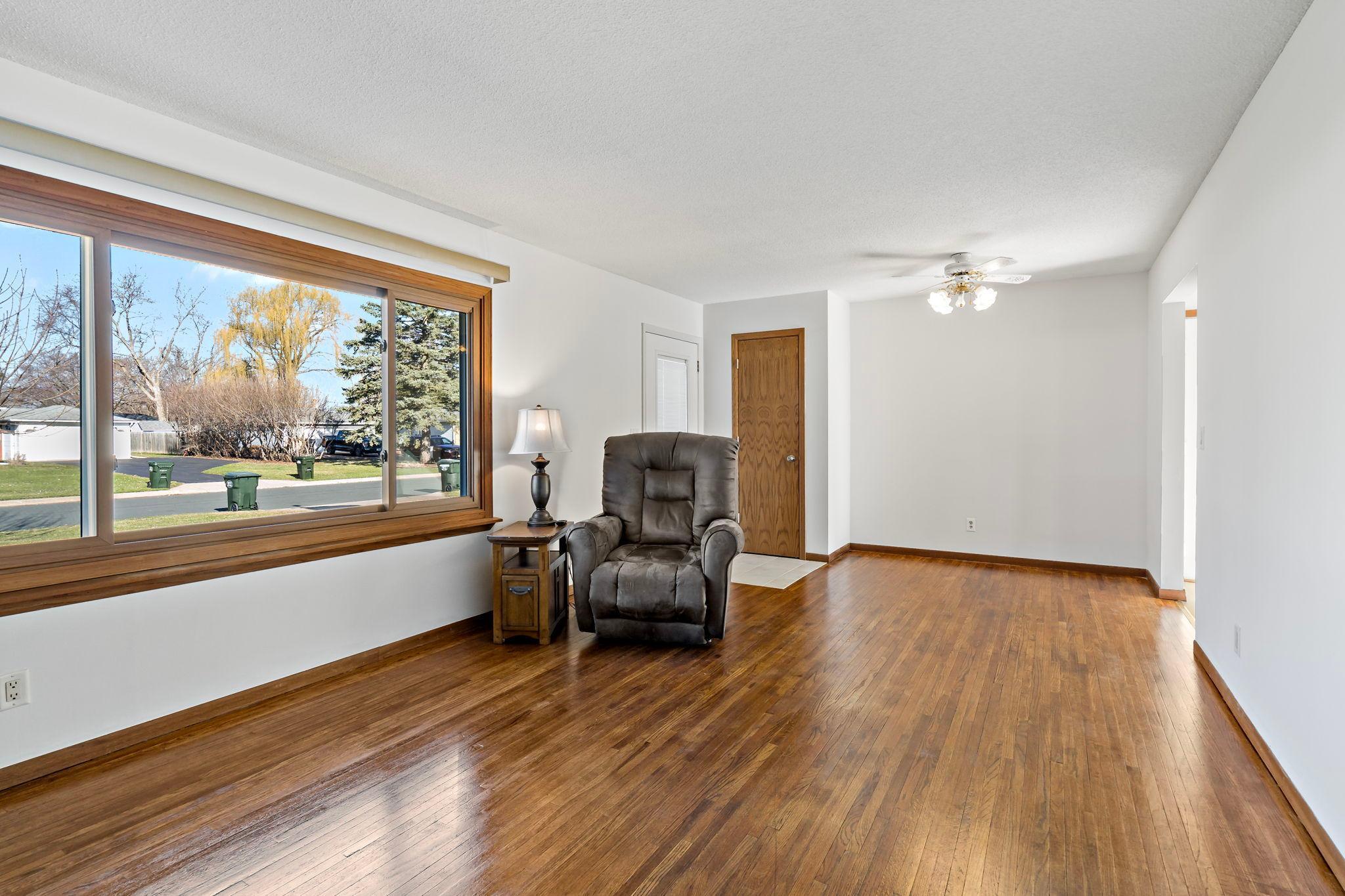 Main level Living room