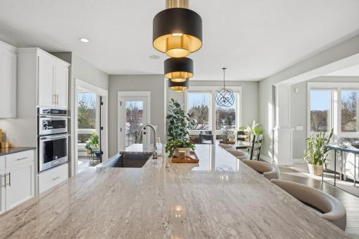 7727 Prairie Grass Pass, Prior Lake, MN 55372