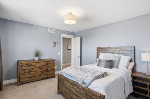 7727 Prairie Grass Pass, Prior Lake, MN 55372
