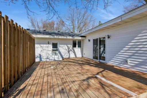 2201 Tamarack Lane, Burnsville, MN 55337