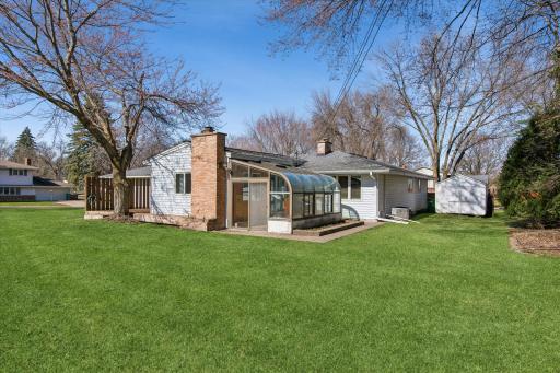 2201 Tamarack Lane, Burnsville, MN 55337