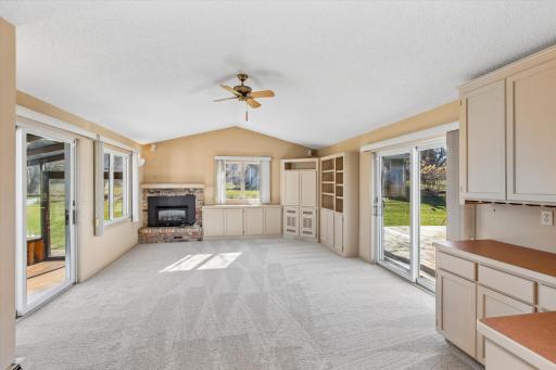 2201 Tamarack Lane, Burnsville, MN 55337