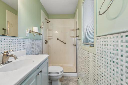 2201 Tamarack Lane, Burnsville, MN 55337