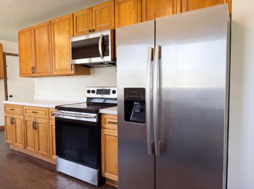 18817 Kenwood Trail, Lakeville, MN 55044