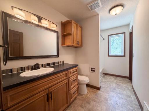 18817 Kenwood Trail, Lakeville, MN 55044