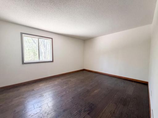 18817 Kenwood Trail, Lakeville, MN 55044