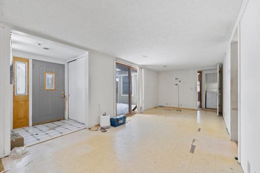 110136 Stanford Circle, Chaska, MN 55318